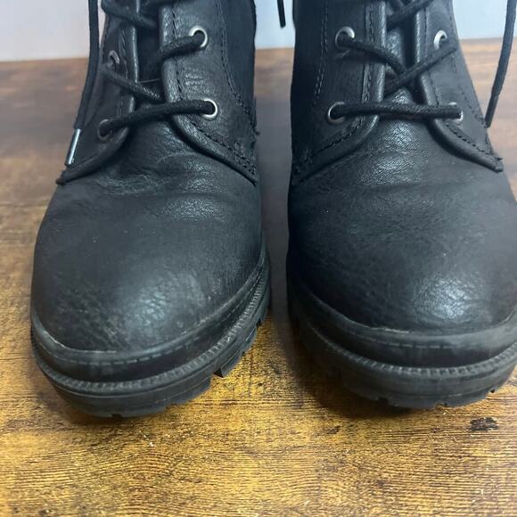 Black Ankle Boots Pop With Chunky Heel - Picture 4 of 15